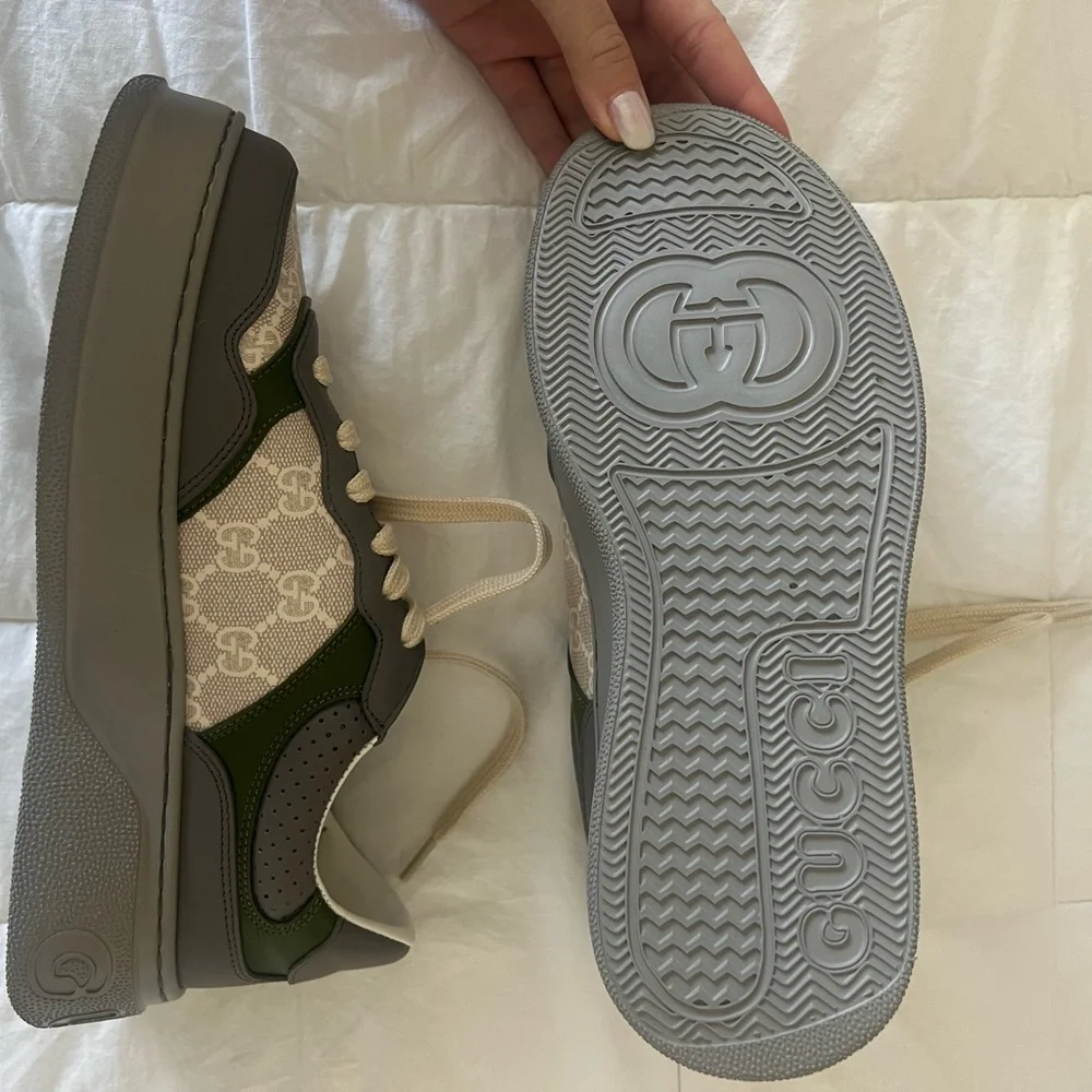 Gently worn. Authentic Gucci shoes. PRE LOVED❤️ GUCCI CHUNKY B MONOGRAM TRAINERS - Picture 2 of 6
